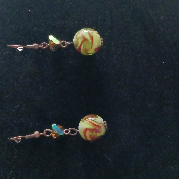 Green Swirled Glass Earrings Lamp Work 2" - Picture 4 of 4